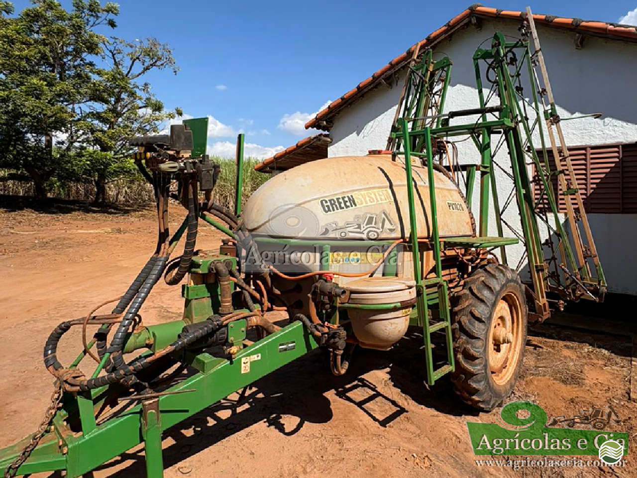 PULVERIZADOR JOHN DEERE GREENSYSTEM PV1020 Arrasto Agricolas e Cia RIO DAS PEDRAS SÃO PAULO SP
